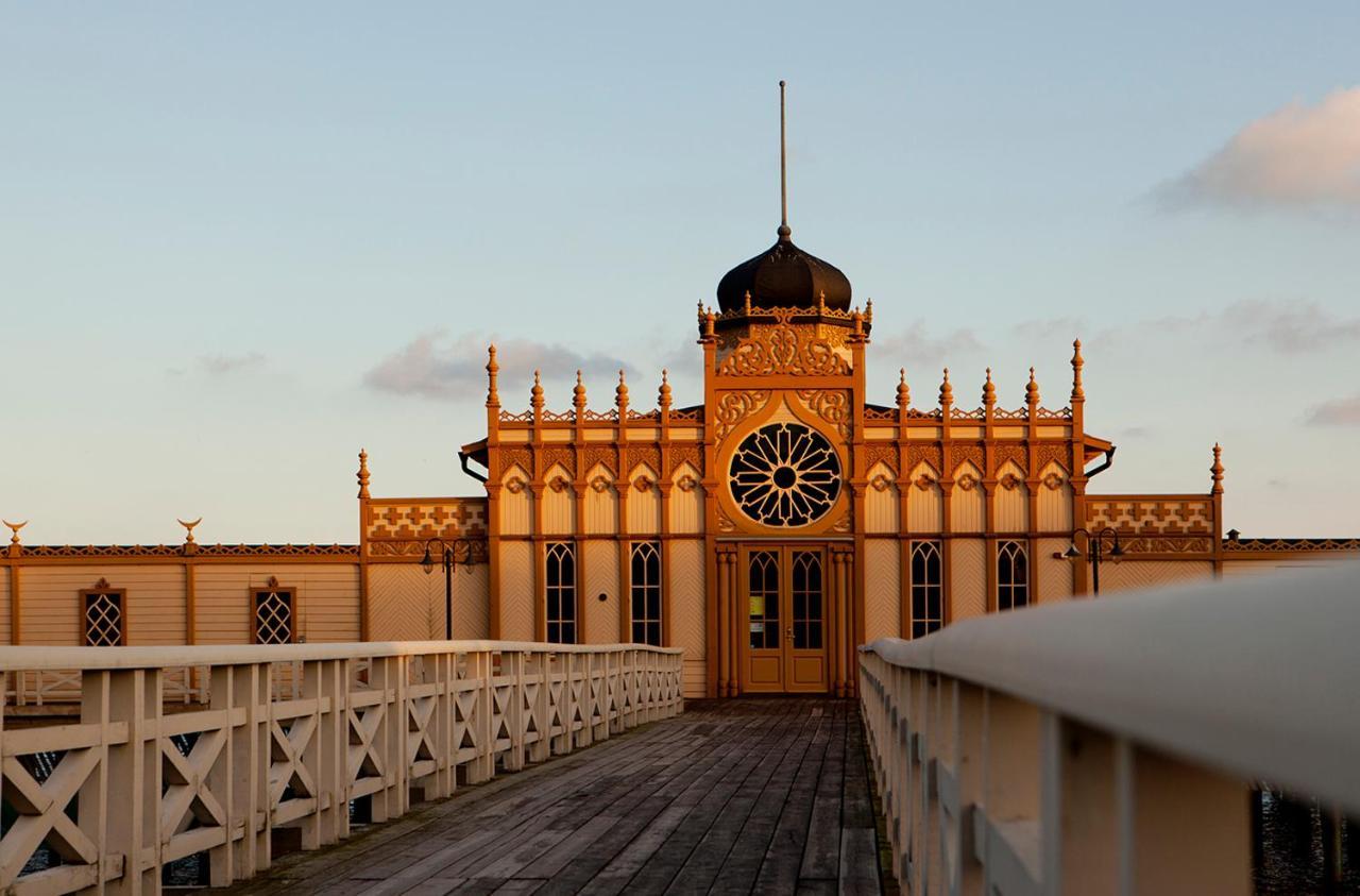 Hotell Gastis Varberg Exterior photo